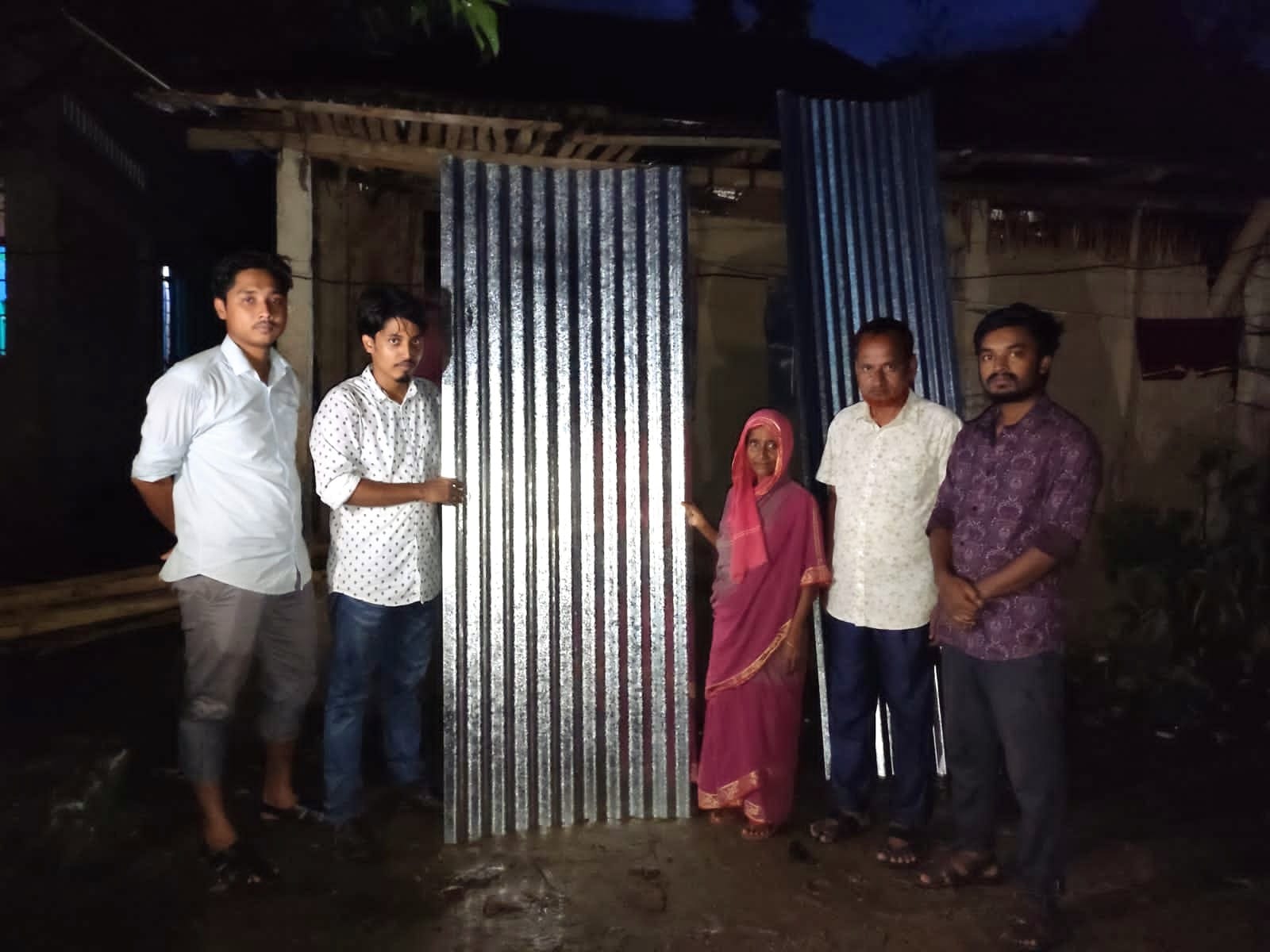 বন্যায় ক্ষতিগ্রস্তদের পুনর্বাসনে শাবি প্রেসক্লাব